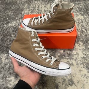 Converse high top